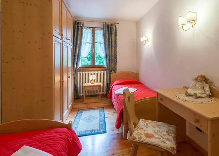 Cozy Near Cortina アパート *