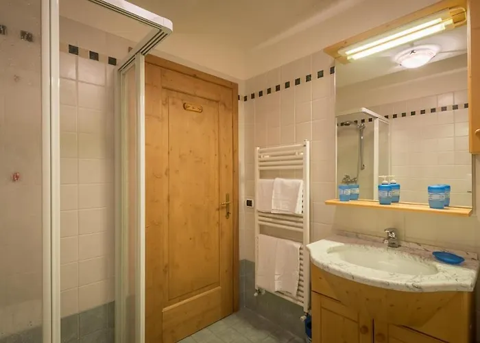 アパート Cozy Near Cortina *